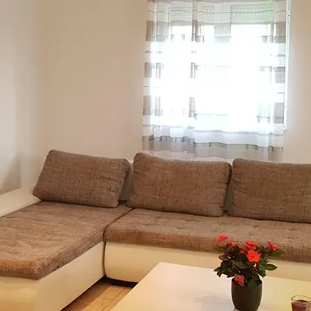 Dolcefarniente Apartment Liznjan